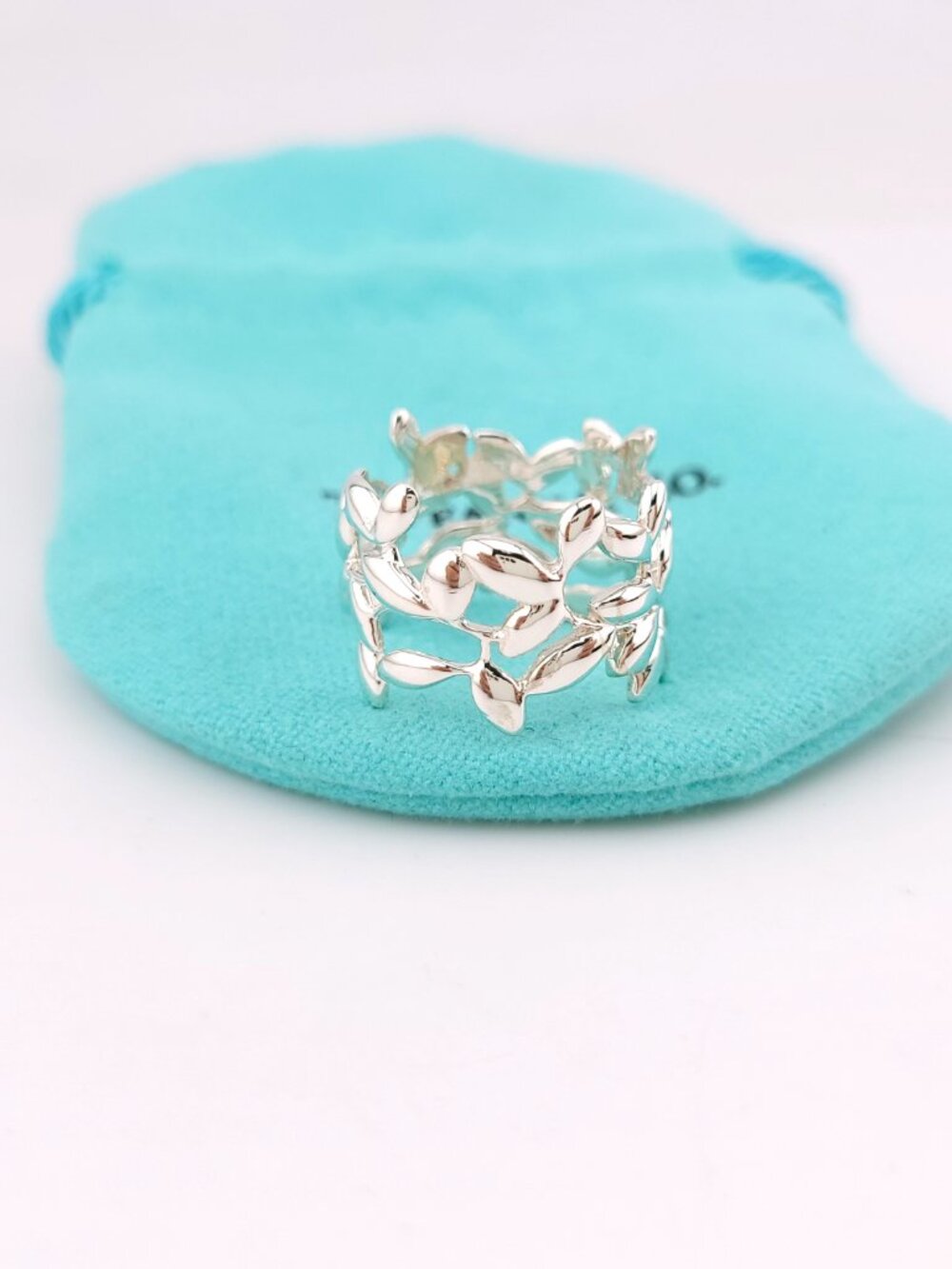 Tiffany & Co. Sterling Silver Paloma Picasso Wide Olive Leaf Band Ring Size 7.5